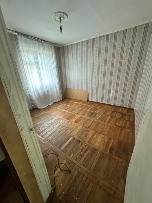 Продаю квартиру в Сергели спутник 4 ( 77 серия ) 2/4/4