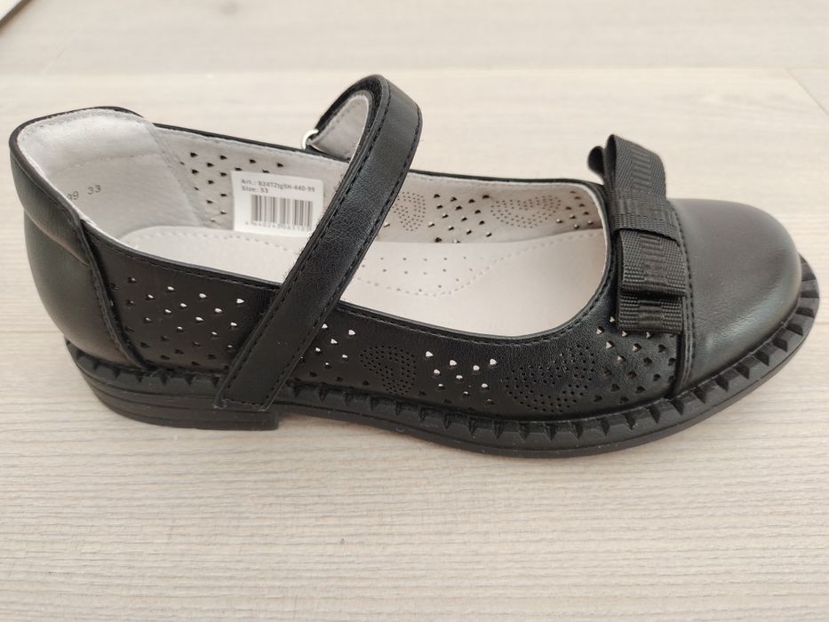 Продам туфли для девочек