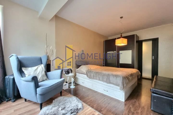 Четиристаен апартамент в кв. Витоша