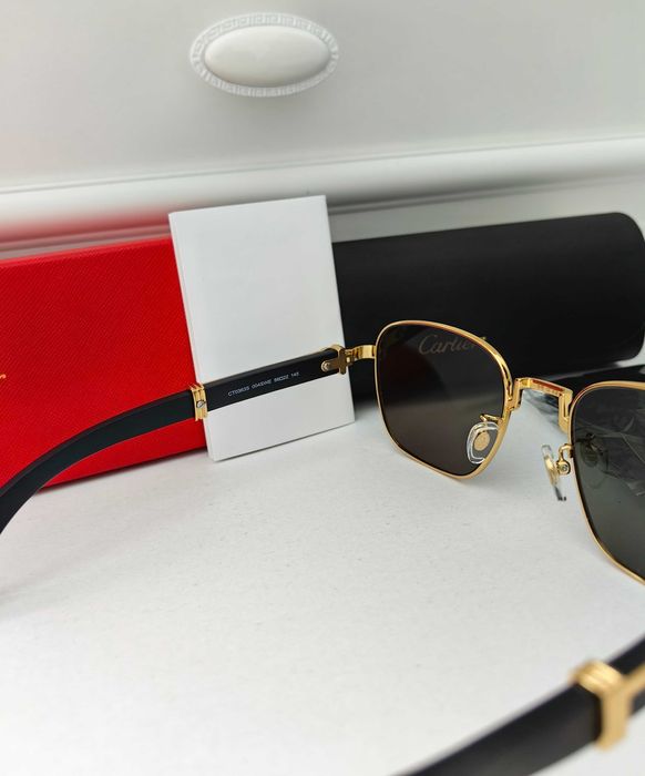 Слънчеви Очила Cartier CT0363S чисто нови с кутия