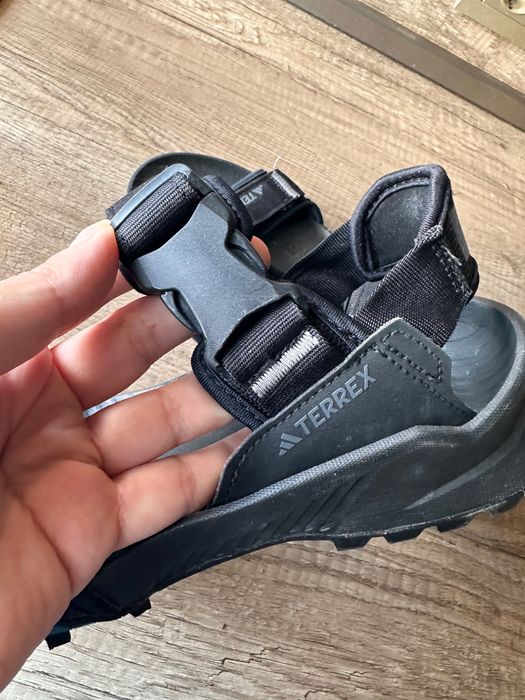 Детски сандали Adidas