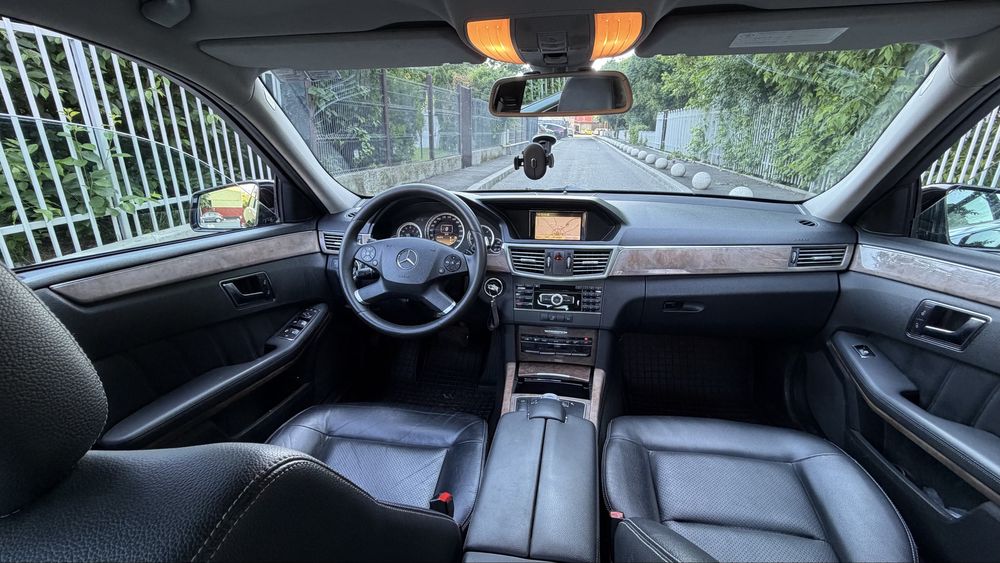Mercedes E Class  - 2012 - ELEGANCE - 7G-TRONIC