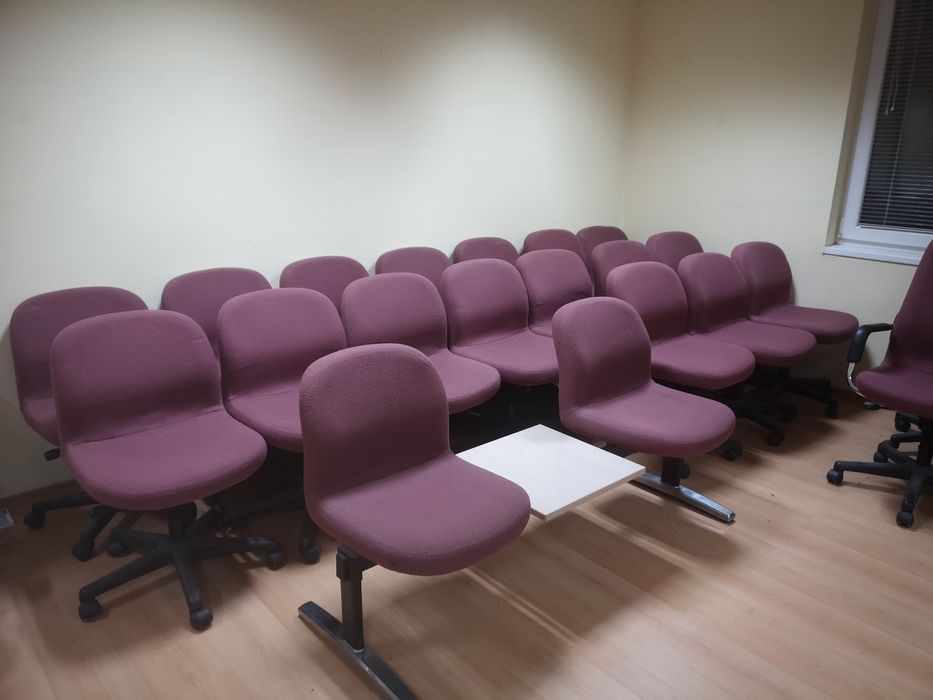 Офис столове - 15 броя (15лв./бр.) + 2 комплекта (2 стола с маса)