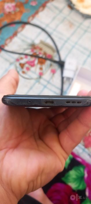 Redmi 9 A sotiladi.