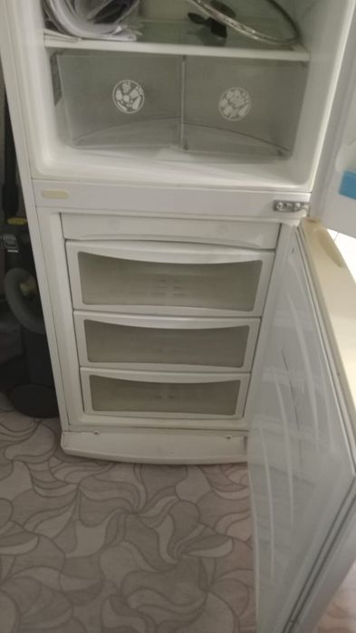 Продается холодильник бу