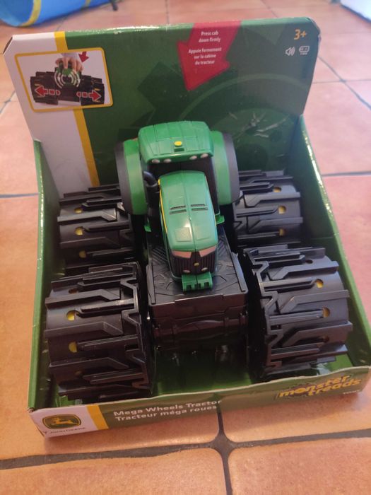 Jucarie Mega Wheel Tractor