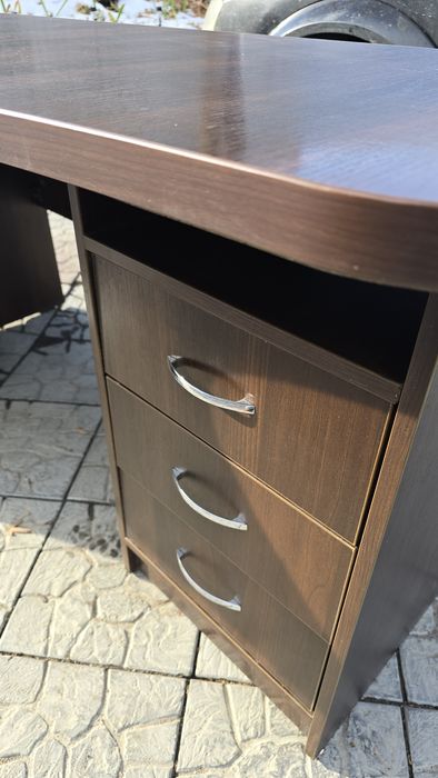 Продам стол рабочий угловой