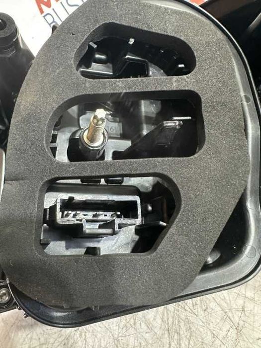 Stop stanga DACIA DUSTER 3 cod piesa 265559174r