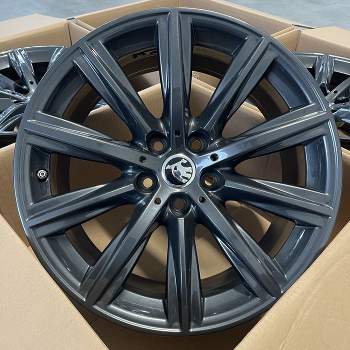 Jante R18 Skoda Superb 3 Octavia 2 3 4 Scout Kodiaq Karoq 5X112 ca noi