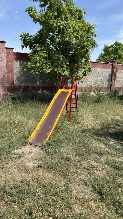 Продается горьки качели домики