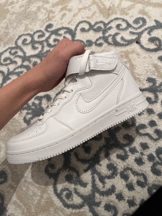 Кроссовки Nike Air Force Mid новые