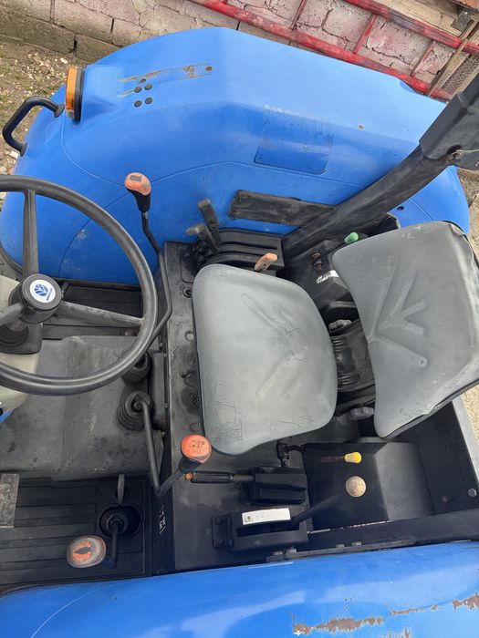 Tractor New Holland TD 65 ( 2009)