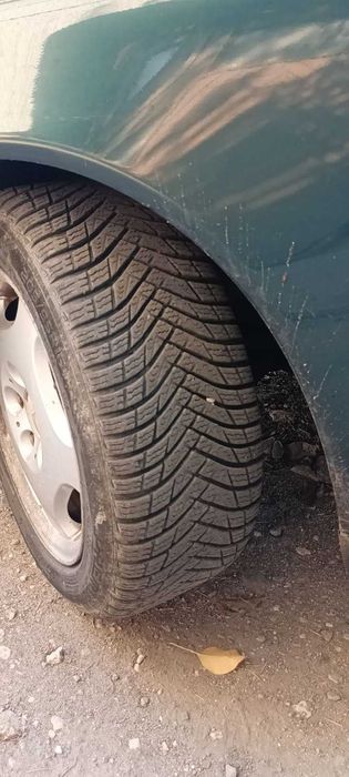 Продавам автомобил Mercedes-Benz E290 Turdodiesel W210 1998г. автоматик.