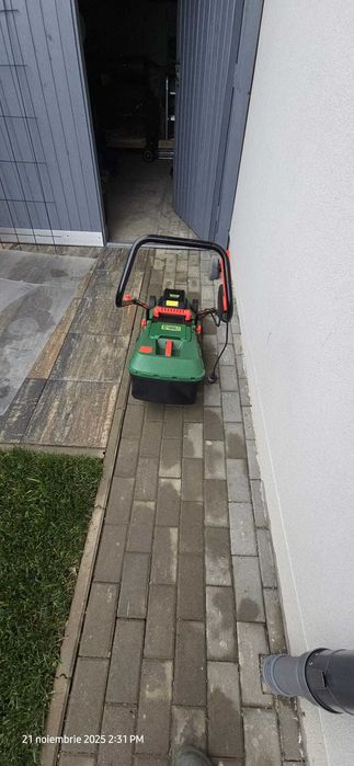 Masina de tuns iarba/gazon