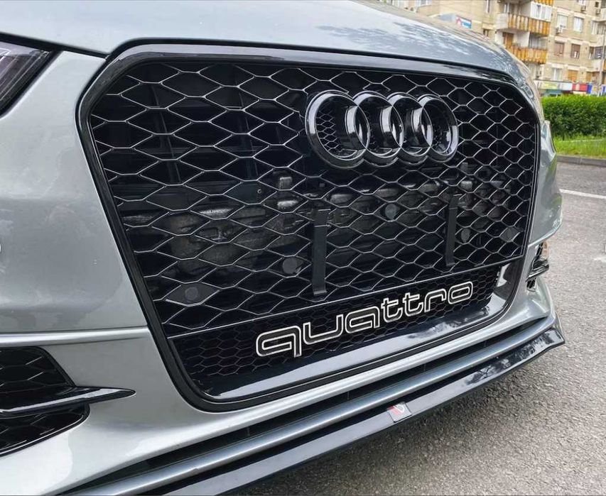 Emblema Quattro 3D grila fata Audi