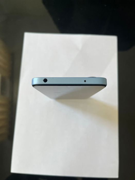 Xiaomi Redmi 12 5G – Ca Nou, 4+4GB RAM, 128GB, Fără Zgârieturi, Cutie