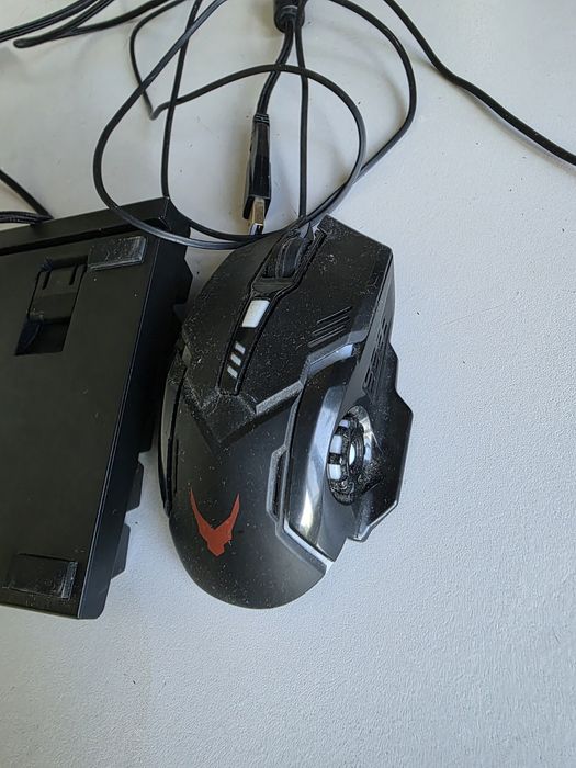 Tastatura mecanica plus mouse gaming pachet