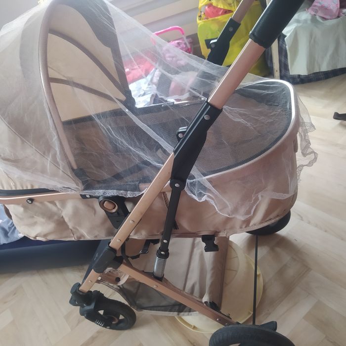 Срочно продам коляску