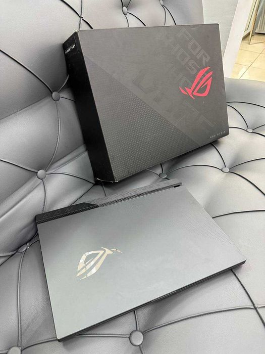 Игровой ноутбук ASUS ROG Strix