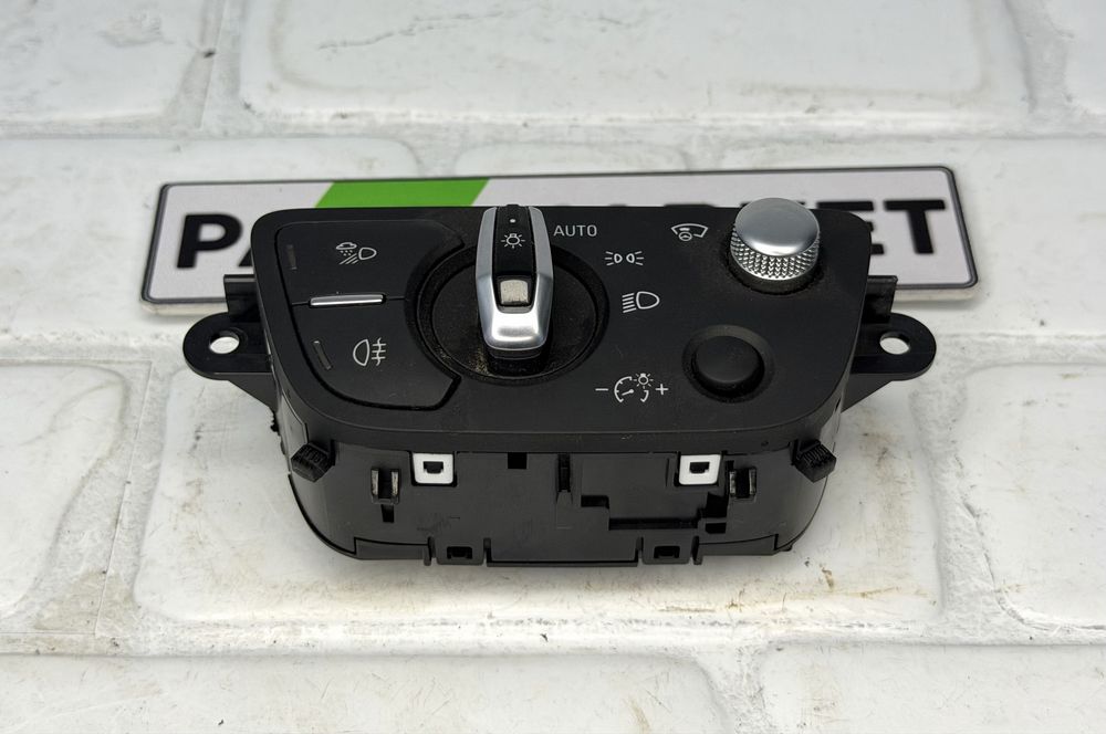 Ключ фарове AUDI A4 B9 Q7 4M 4M0941531AB