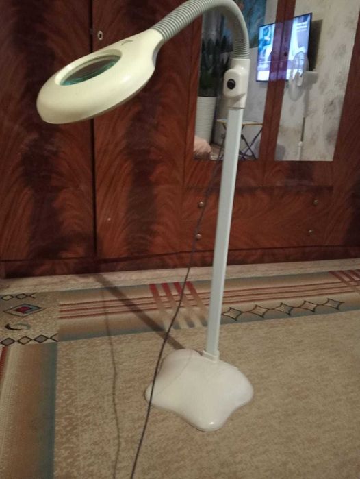 Лампа-Лупа (LED )