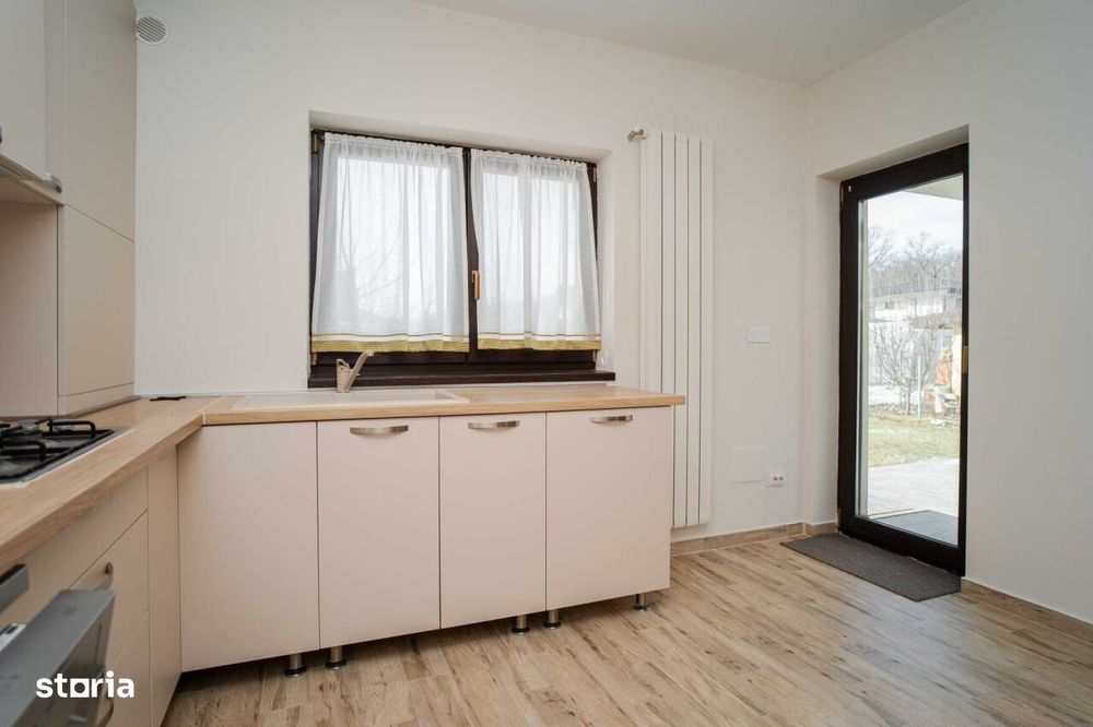 Casa duplex de vanzare zona Miroslava-Valea Ursului