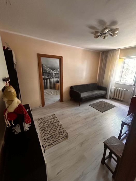 Inchiriez apartament 3 camere zona paco bahne
