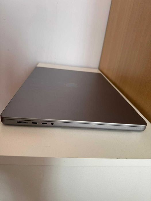 MacBook Pro 16” M1 Pro | 16GB RAM | 512GB SSD | Перфектно състояние