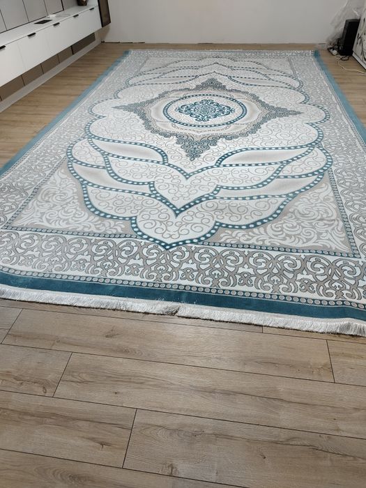 Продам Ковёр для гостинной