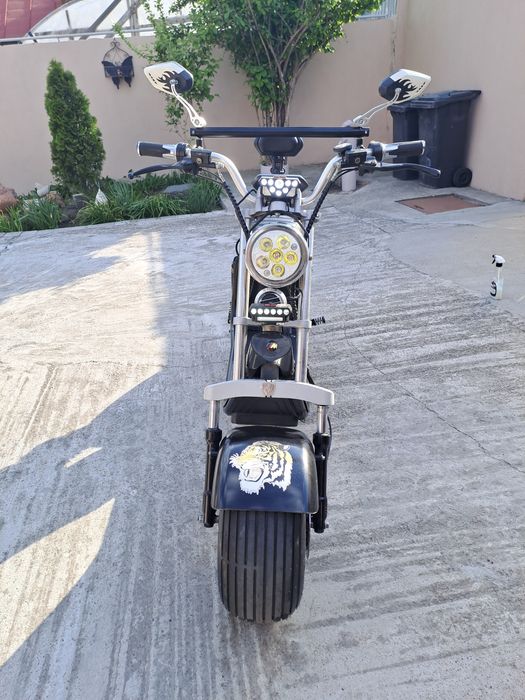 Vand motoscuter electric