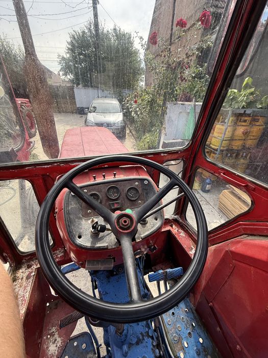 Tractor UTB 445