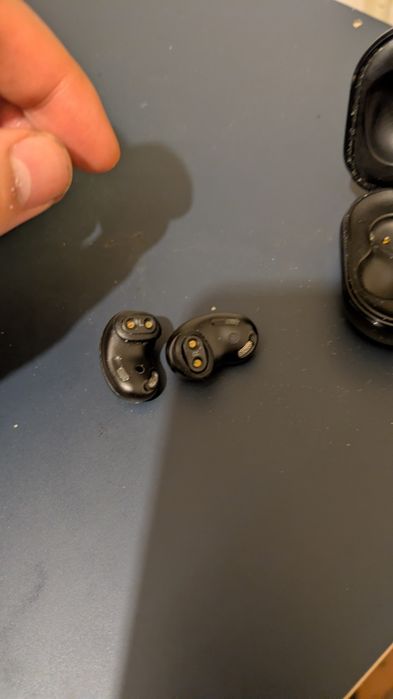 Samsung Galaxy buds live
