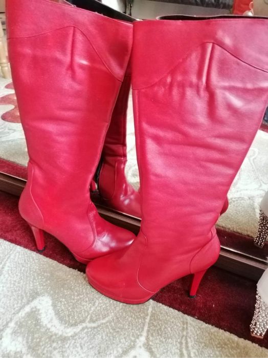 Incaltamine din piele naturala