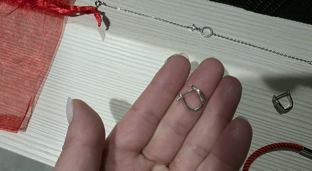 Лот - ребърна гривна и 2 чифта обеци