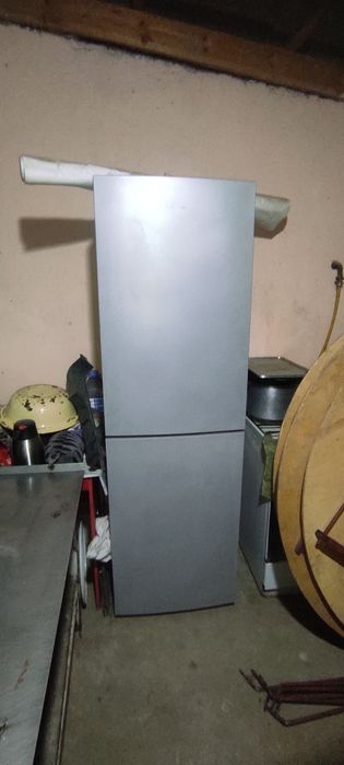 Холодильник Бирюса