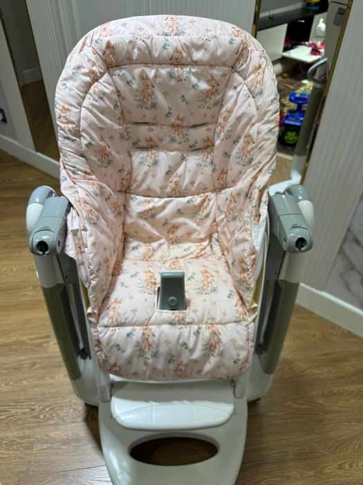 Продам  итальянский стульчик для кормления