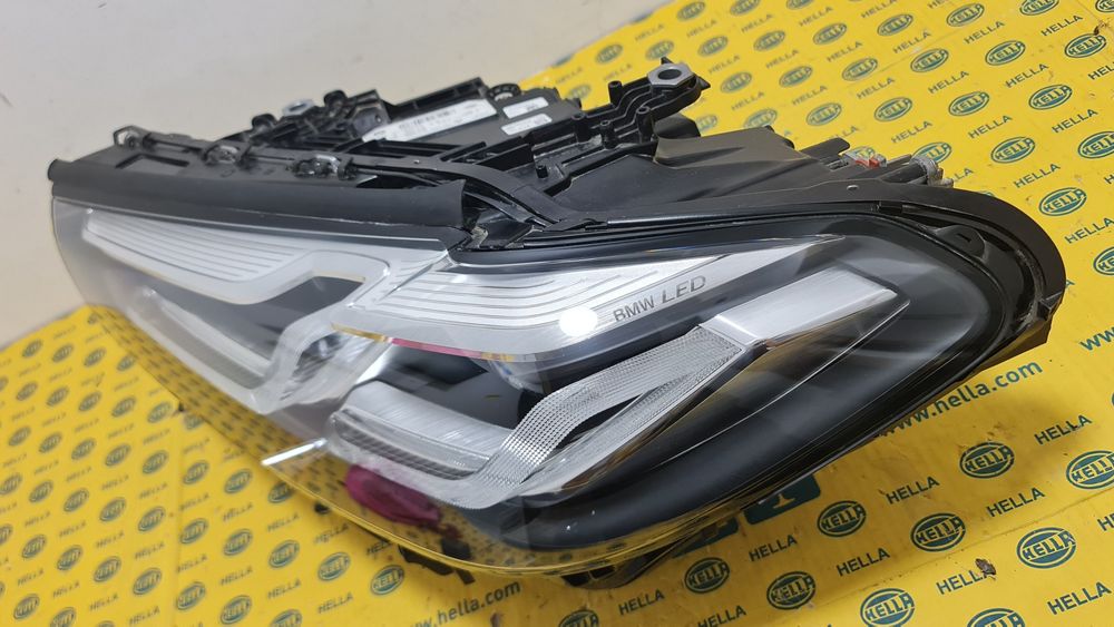 Far stanga full led adaptiv shaddow BMW 5 g30 g31 m5 f90 lci facelift