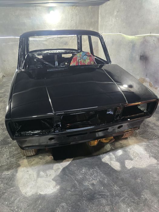 Vaz 2107 sotiladi qora