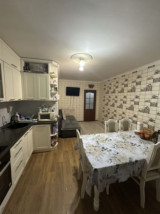 Продам 2-х комнатную квартиру