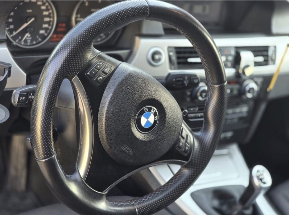 De vanzare. Ingrijita