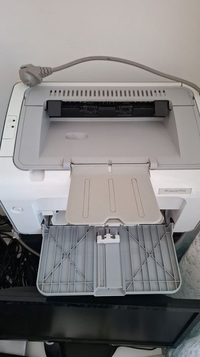Продам принтер LaserJet P1102