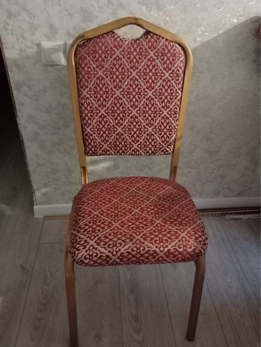 Продам стулья обеденные для кухни