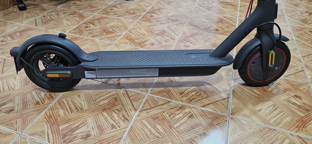Trotinetă electrică Xiaomi Mi Scooter Pro 2