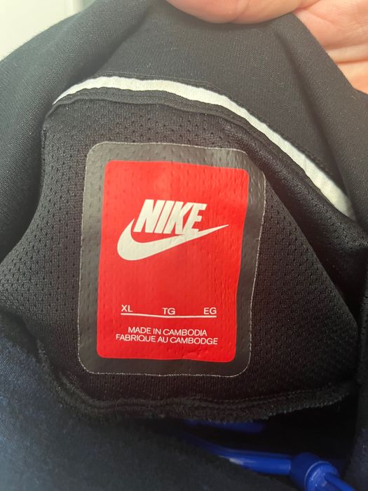 Спортно блуза/суитчър Nike