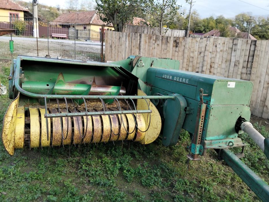 Presă baloți John Deere 224