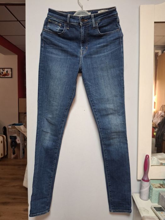 Acne studios, MNG, Zara,  Levi's  S  размер