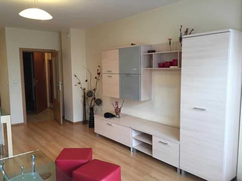 Продава се Двустаен апартамент в София, Хладилника - 65 кв.м за 2393 €/кв.м - Снимка #2