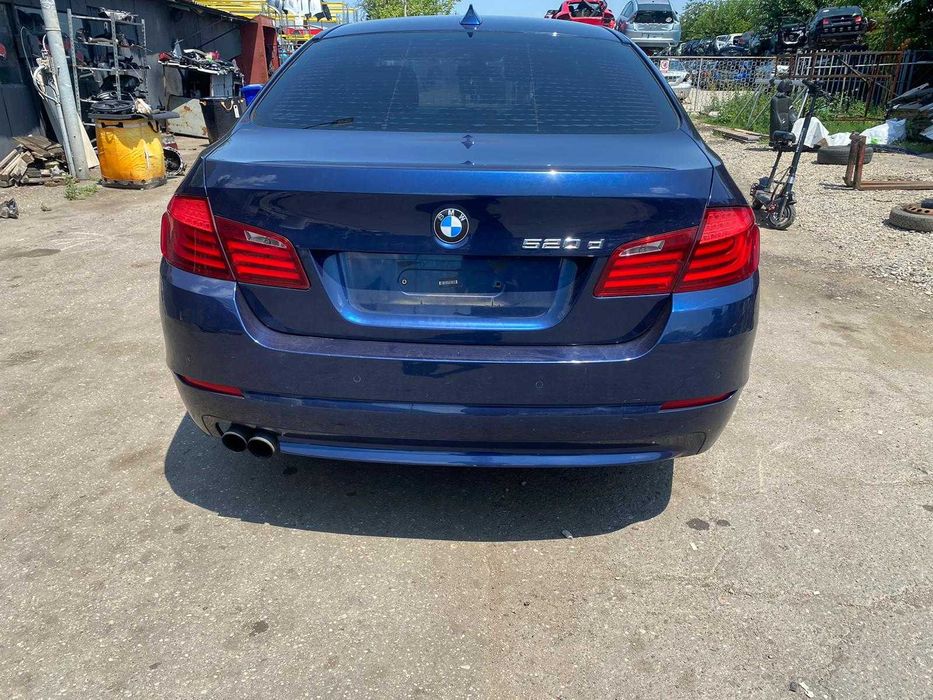 Dezmembrez BMW seria 5 F10 2.0 D 184 CP an 2010 cod motor N47D20C