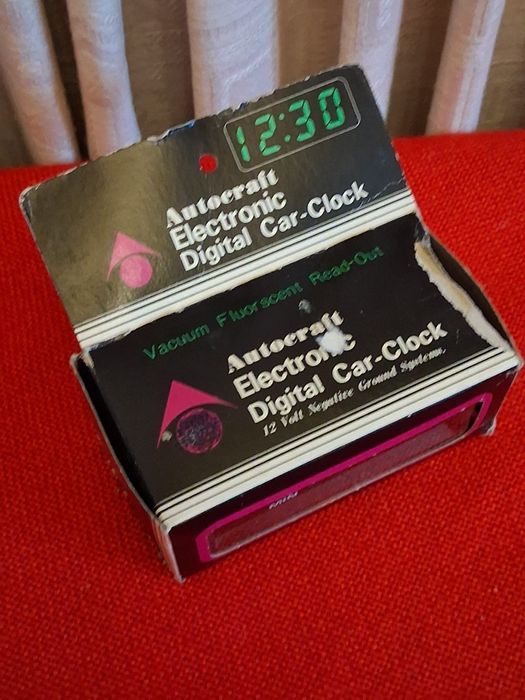 Ceas electronic digital auto Autocraft nou in cutie.