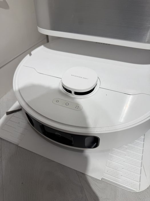 Робот пылесос Dreame D30 ultra